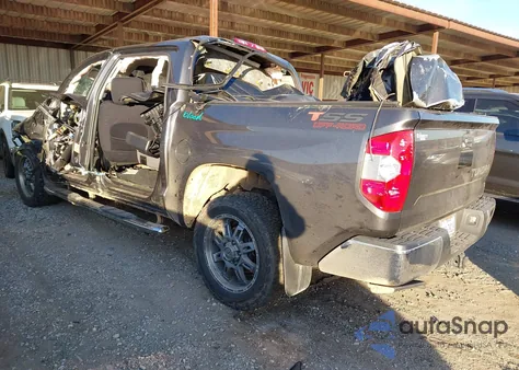 2017 Toyota Tundra Sr5 5.7L V8 z USA, uszkodzony, nr VIN 5TFEW5F11HX229081